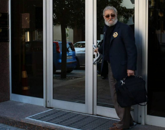 Zbog "pomaže Bog" mora u zatvor