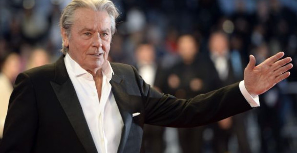 Kan stao uz Alena Delona