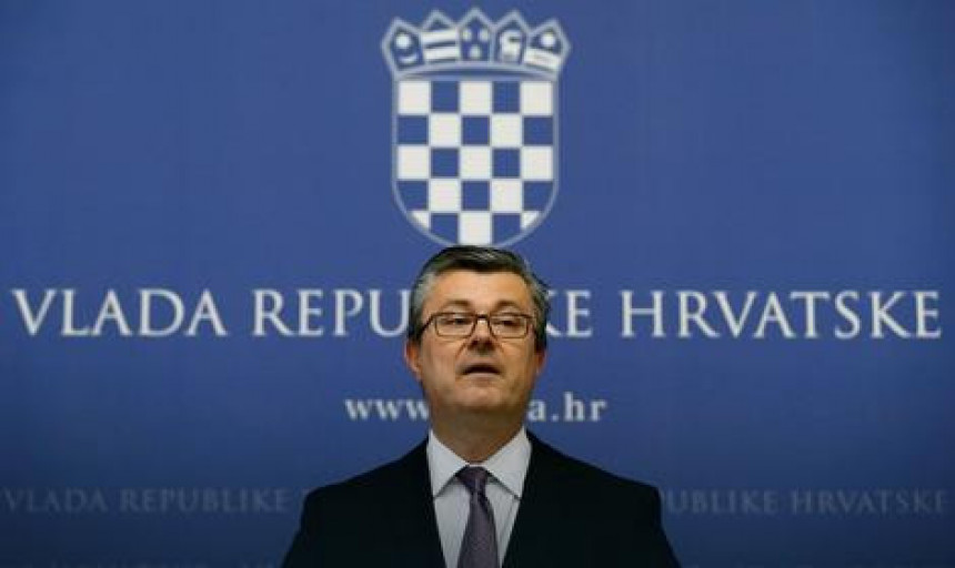 Pala Hrvatska vlada: Orešković opozvan