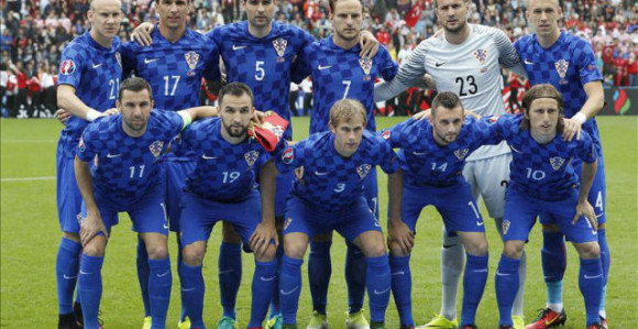 Šahovnica zavijena u crno: Čačiću umrla majka, Vidi ujak, Kaliniću tast, Srni otac...!