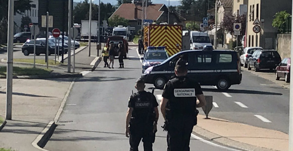  Nekoliko stotina osoba evakuisano 