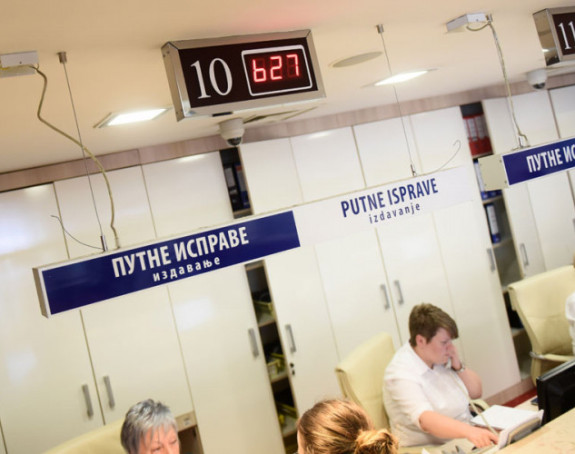 Stiže materijal za izradu pasoša