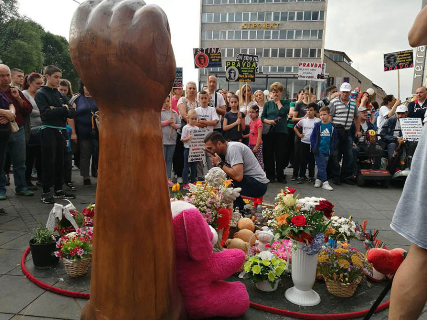 Podrška Davoru da dođe do istine