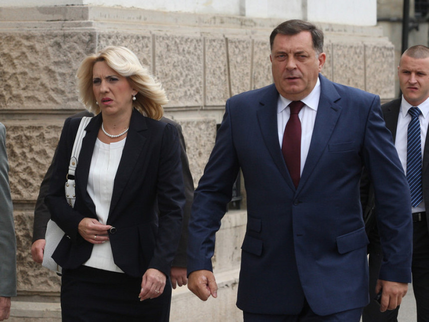 Tri milijarde KM za ino kredite