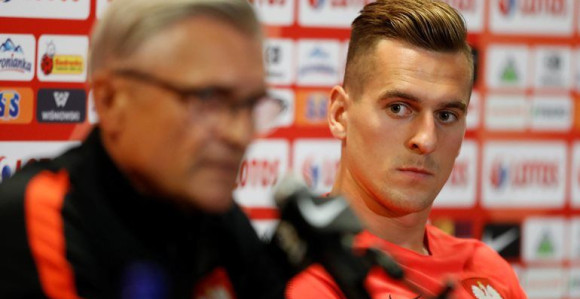 Arkadijuš Milik - hodajuća nesreća!