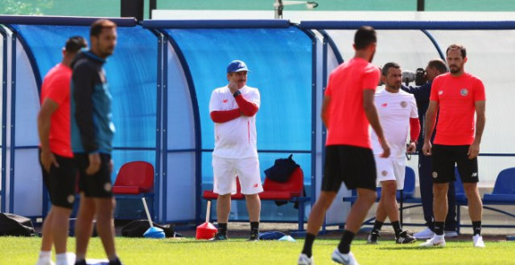 Selektor Kostarike: Da iskoristimo mane Srbije!