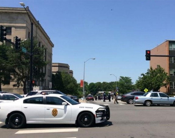 Zatvorenik upucao zamjenike šerifa