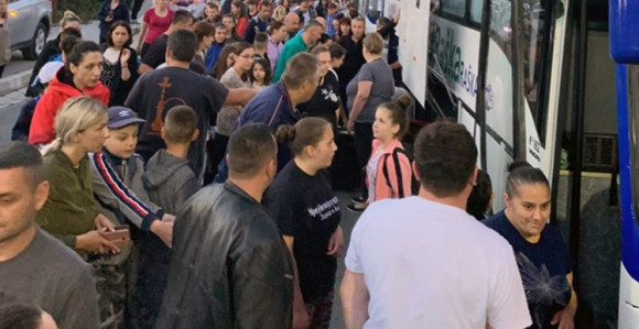 Djeca sa Kosmeta krenula u Srpsku