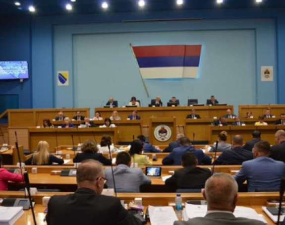 Нова задужења пред посланицима