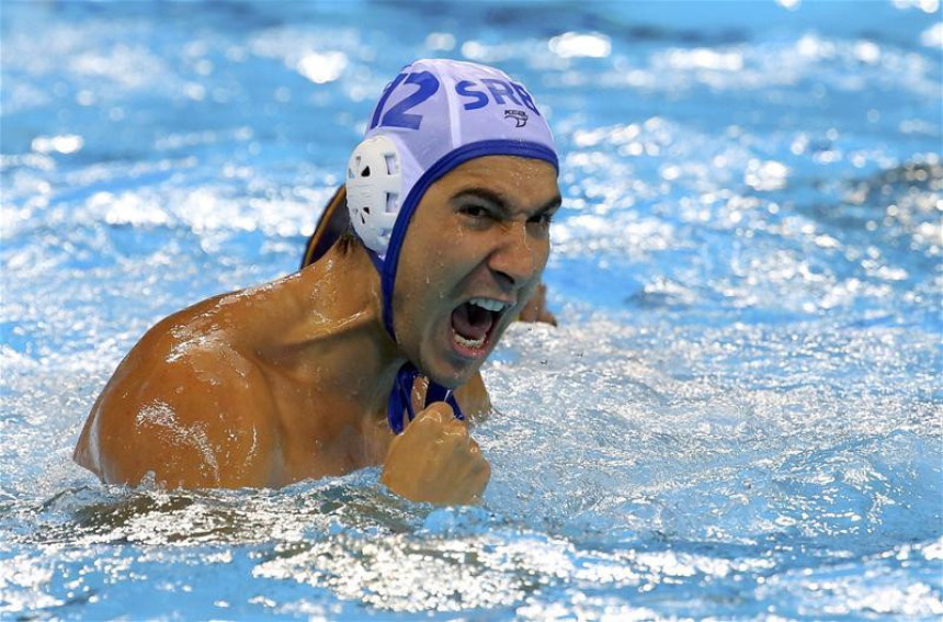 OI: ''Delfini'' preko Španaca do 1/2-finala