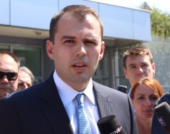 Bajrović traži hapšenje Milorada Dodika!