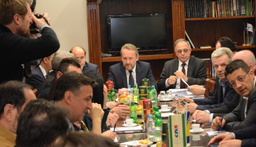 СДА демантовала Човићеве изјаве