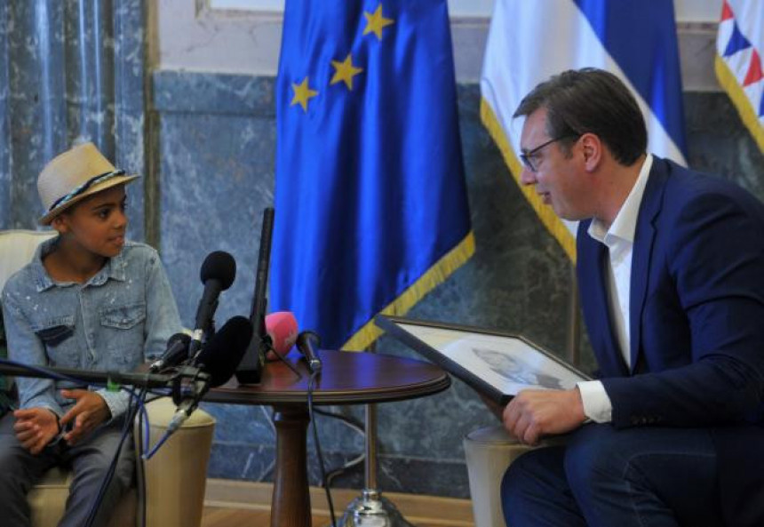 Vučić ponudio državljanstvo