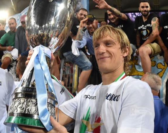 Basta uzeo prvi trofej s Lacijom!