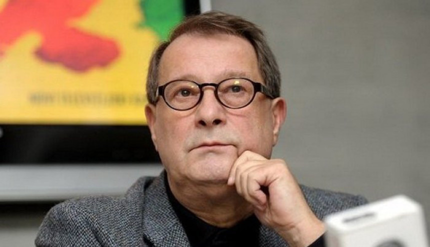 Јакшић: Додик се "игра" ватром 