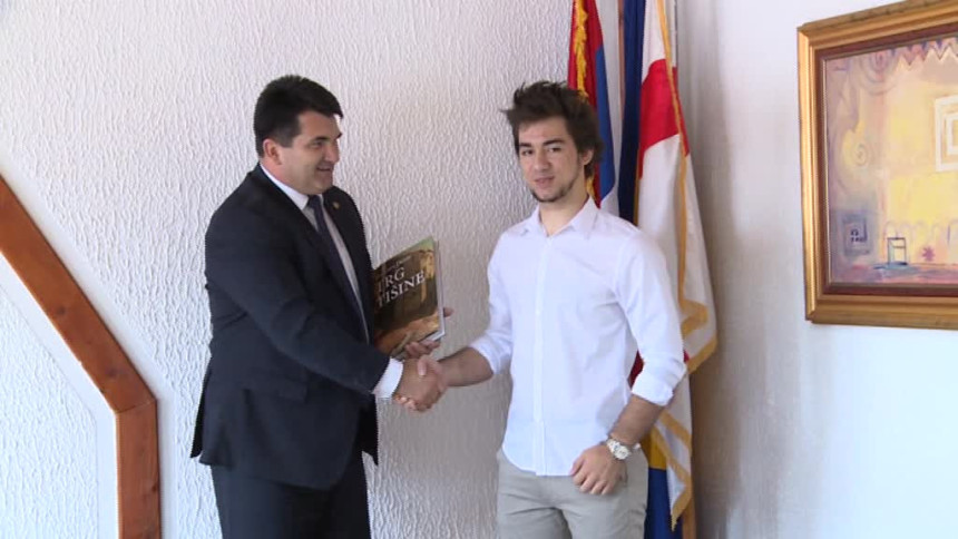 Podrška opštine za put u Japan    