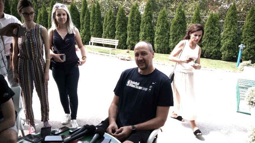 Dino Rađa: Jebi ga, da sve znam, bio bih Dalaj lama!