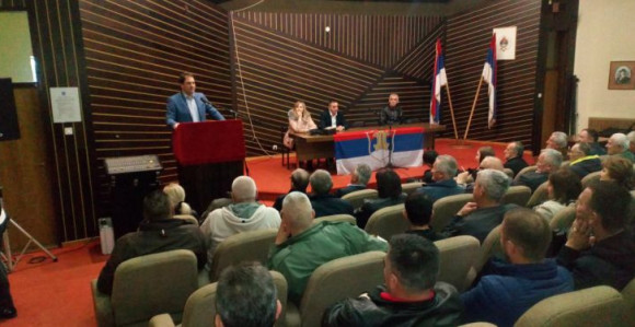 Због подршке Вукоти на улици? 