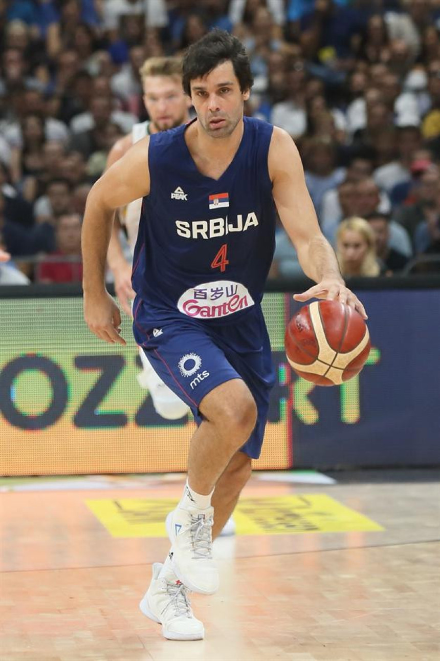 ''Орлови'' у Атини, а Тео у Београду - са ''чизмом''!