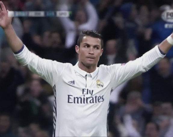 CR7: I majka i maćeha!