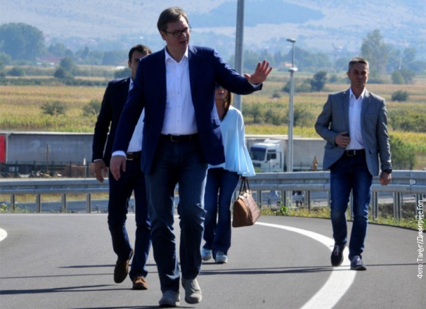 Vučić potvrdio susret sa Trampom