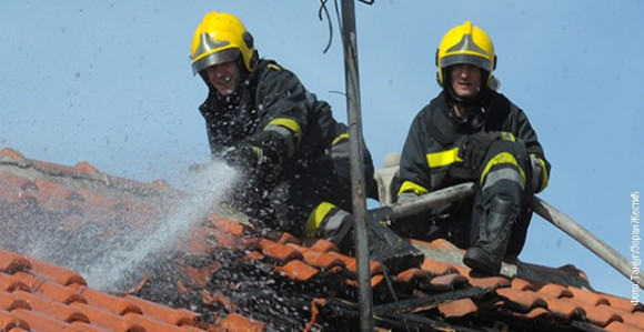 U požaru stradalo troje djece
