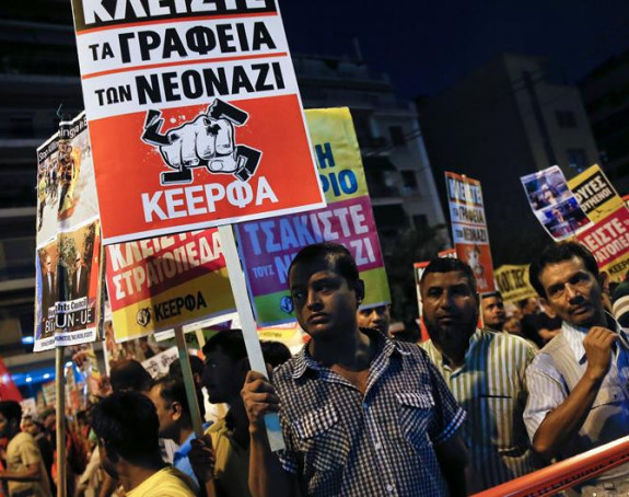 Atina: Suzavcem na demonstrante 