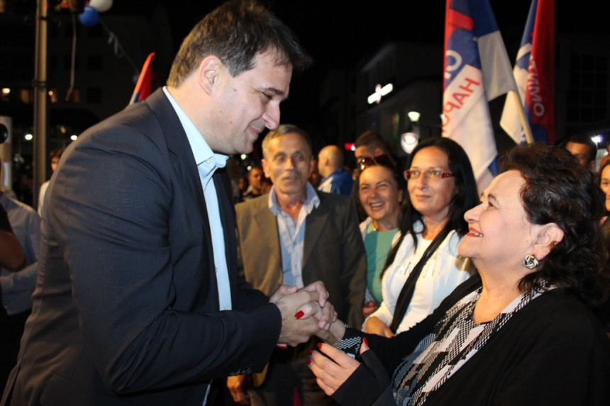 SzP: Dostojanstvo srpskom narodu!