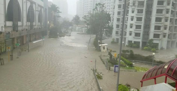 U naletu uragana stotinu poginulih