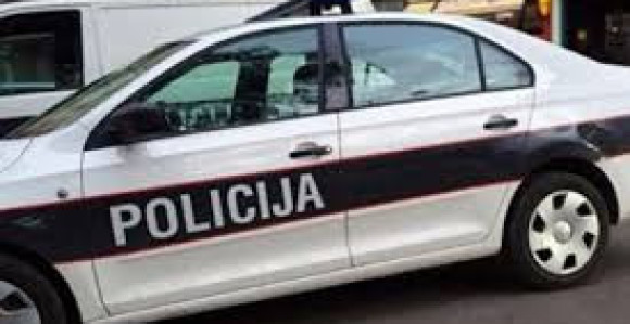 FBiH: Udario vozilom pješaka, pa pobjegao 