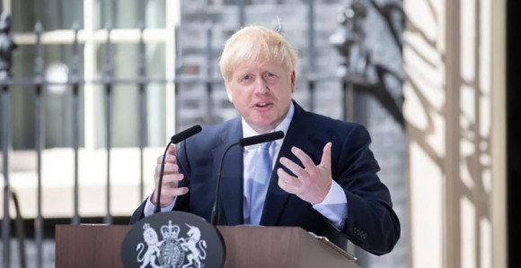 Borisa Džonsona dočekali zvižduci demonstranata