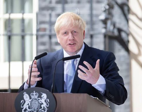 Borisa Džonsona dočekali zvižduci demonstranata