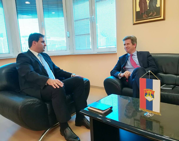 Govedarica sa Fergusonom 