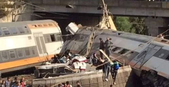 Voz u Maroku iskočio iz šina 