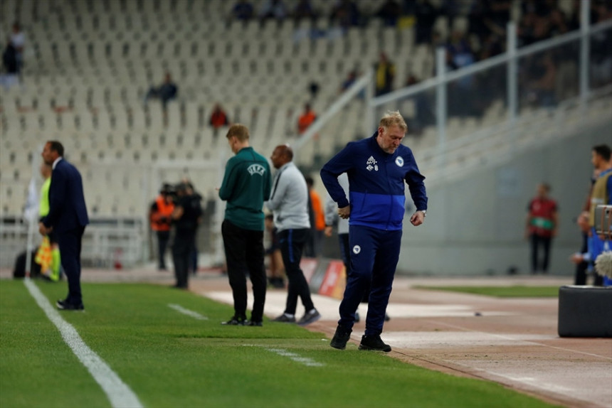 Роби о клупи БиХ...