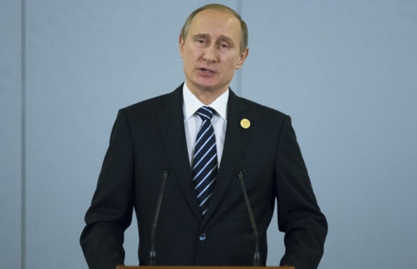 Putin: Teroriste u Siriji finansira 40 zemalja