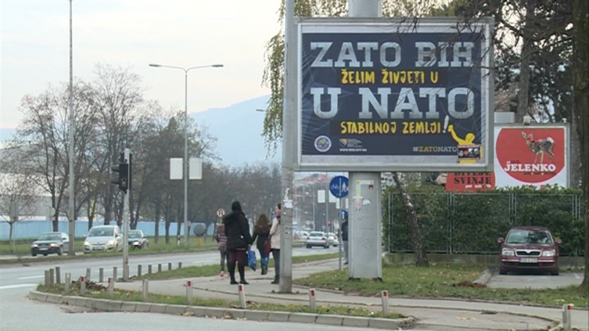 Bilbordi propagiraju ulazak BiH u NATO?