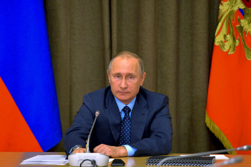 Путин потписао, Русија више не признаје Хаг 