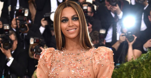 Prve fotografije blizanaca