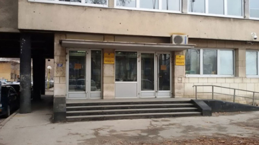 Покушао се спалити у судници