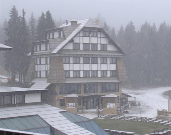 Stigao snijeg, prekrio Kopaonik