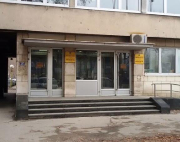 Покушао се спалити у судници  