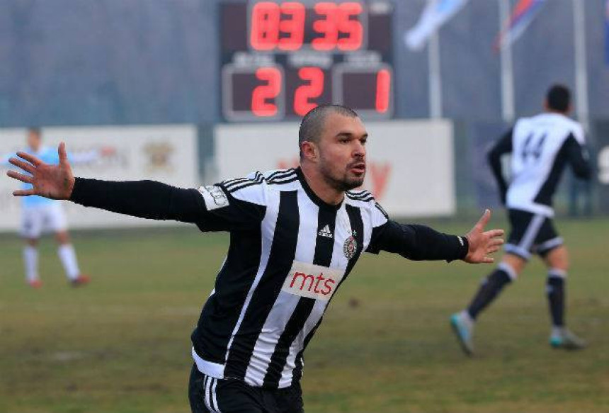 Божинов: Ко има м... остаће уз Партизан!