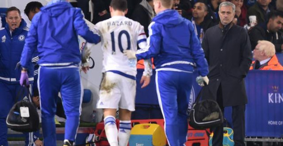 Azar folirao povredu da bi otjerao Murinja?!