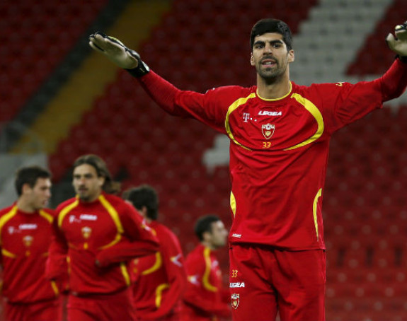 Партизан нашао голмана!