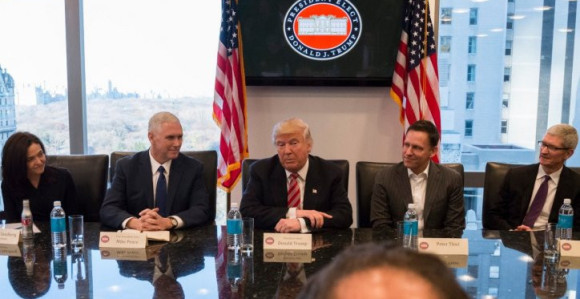 Tramp IT gigantima: Sad ćete me voljeti