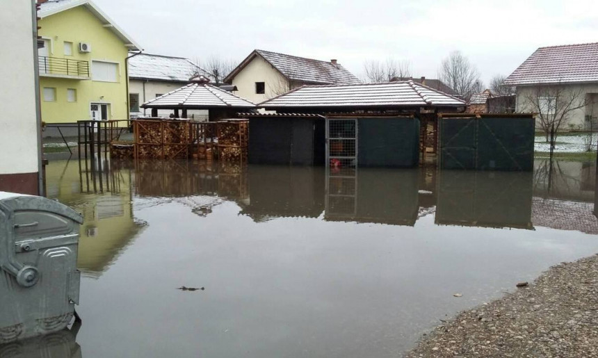 U vodi pogušeno 150 pilića