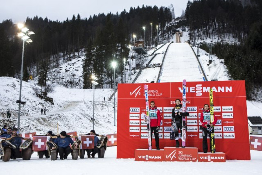 Kobajaši dominira i najavljuje pohod na "Četiri skakaonice"!