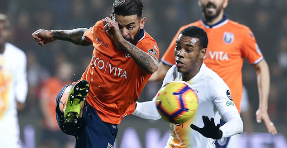 TUR: VAR spasio Galatu!