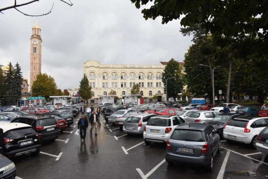 Parkinzi u BL zaradili četiri miliona maraka